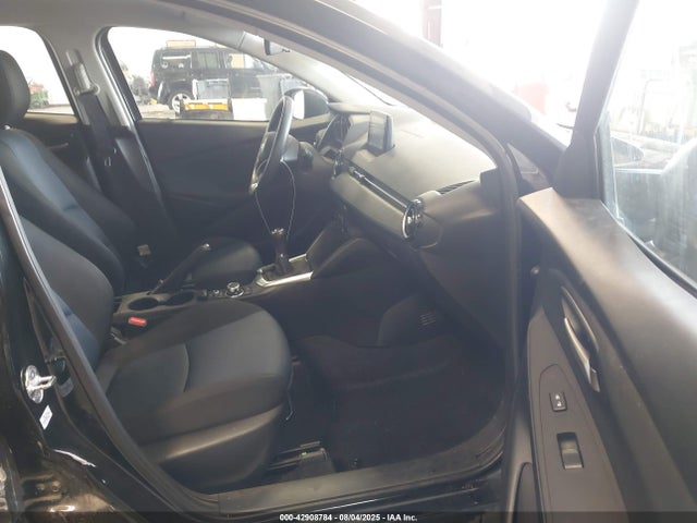 3MYDLBYV2KY517878 Toyota p5v