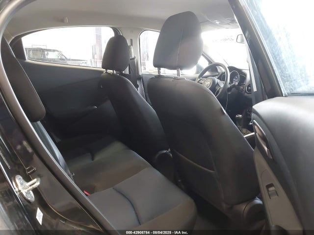 3MYDLBYV2KY517878 Toyota p5v
