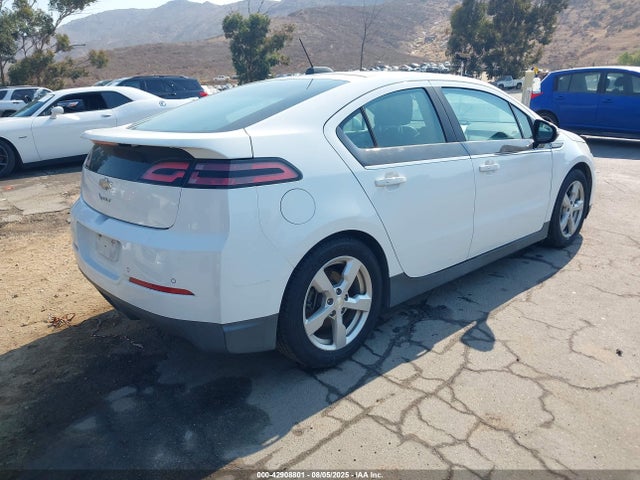 1G1RC6E46FU128105 Chevrolet luu - ffv, e-flex, fam 0