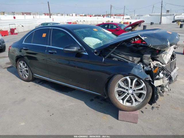 2016 MERCEDES-BENZ C 300 55SWF4JB3GU169407