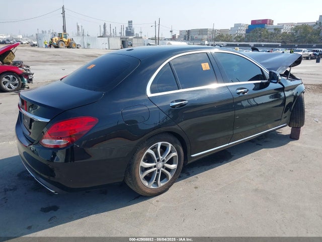 2016 MERCEDES-BENZ C 300 55SWF4JB3GU169407 Photo 3