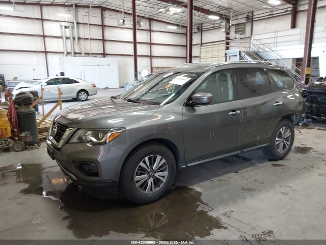 Nissan 2019 2019 5N1DR2MM1KC588441 Image 2