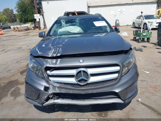 WDCTG4GB3FJ056471 Mercedes-Benz GLA-Class