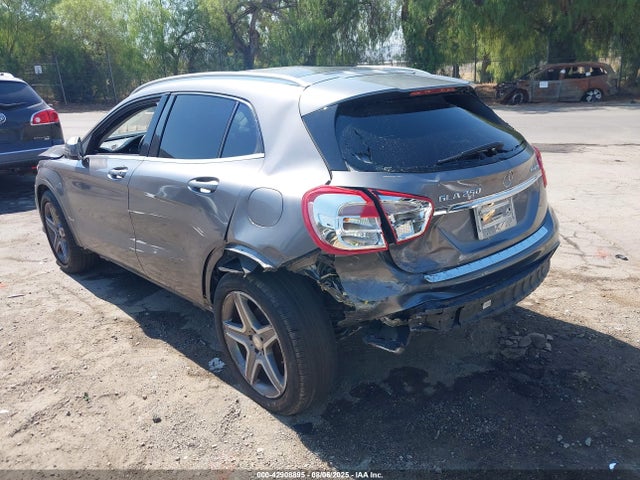 WDCTG4GB3FJ056471 Mercedes-Benz GLA-Class