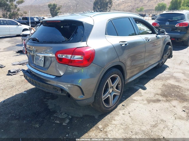 WDCTG4GB3FJ056471 Mercedes-Benz GLA-Class