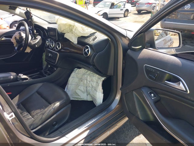 WDCTG4GB3FJ056471 Mercedes-Benz GLA-Class