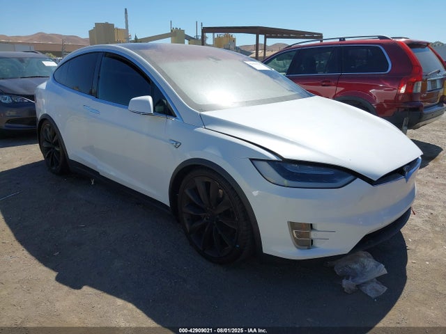 2016 TESLA MODEL X 5YJXCBE22GF021486 Photo 0