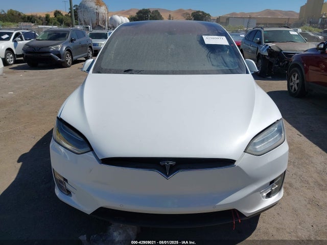 Tesla MODEL X 2016 5YJXCBE22GF021486 Image 12