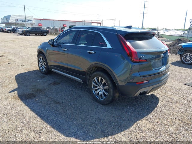 2019 CADILLAC XT4 1GYFZCR41KF119323 Photo 2