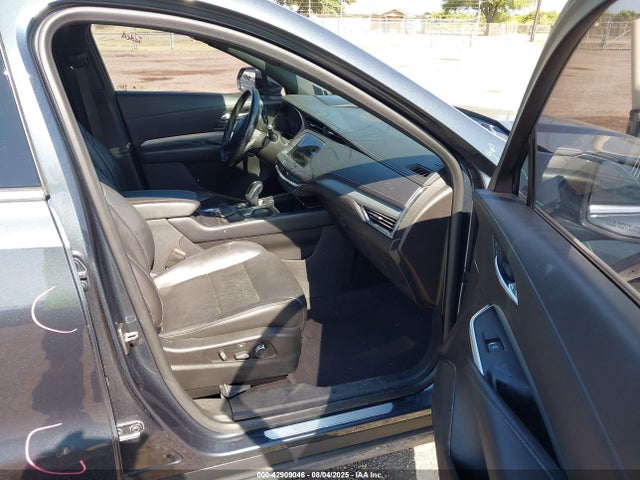 2019 CADILLAC XT4 1GYFZCR41KF119323 Photo 4