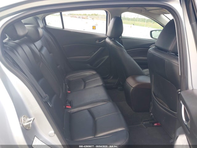 Mazda py 2018 3MZBN1V37JM204955 Image 8