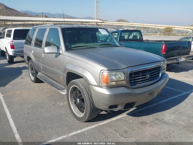 2000 CADILLAC ESCALADE 1GYEK63RXYR211818 Photo 0