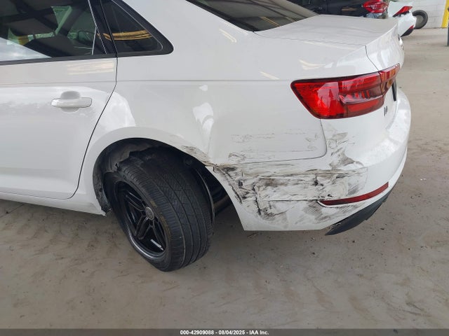 2017 AUDI A4 WAUANAF4XHN036540 Photo 5