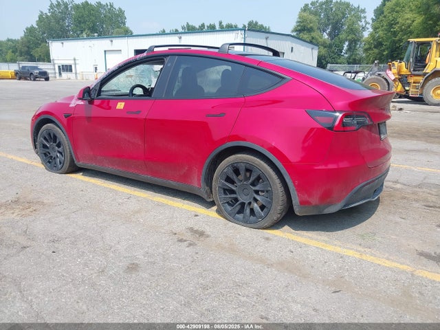 2021 TESLA MODEL Y 5YJYGDEE9MF092534 Photo 2