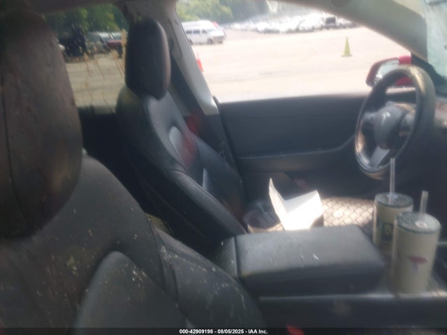 2021 TESLA MODEL Y 5YJYGDEE9MF092534 Photo 4