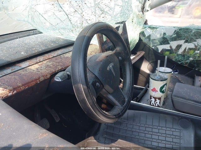 2021 TESLA MODEL Y 5YJYGDEE9MF092534 Photo 6