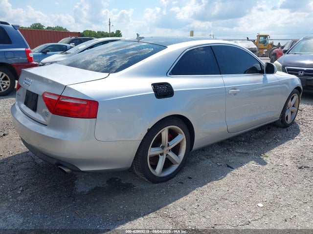 2009 AUDI A5 WAUDK78T29A005336 Photo 3