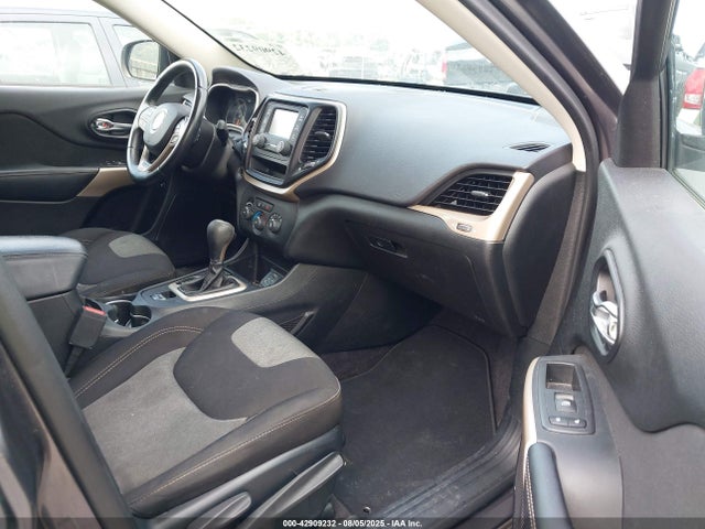 2017 JEEP CHEROKEE 1C4PJLABXHW585935 Photo 4