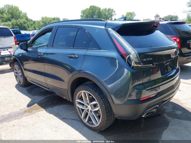 2019 CADILLAC XT4 1GYFZER41KF147098 Photo 2