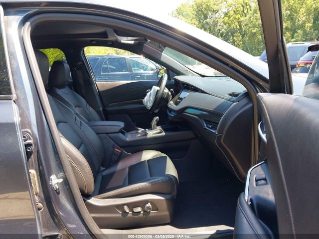 2019 CADILLAC XT4 1GYFZER41KF147098 Photo 4