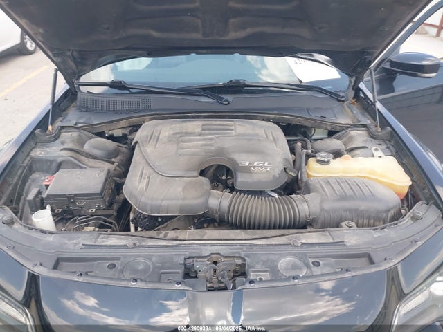 2C3CCAGGXGH183172 Chrysler 300