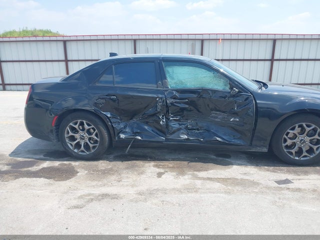 2C3CCAGGXGH183172 Chrysler 300