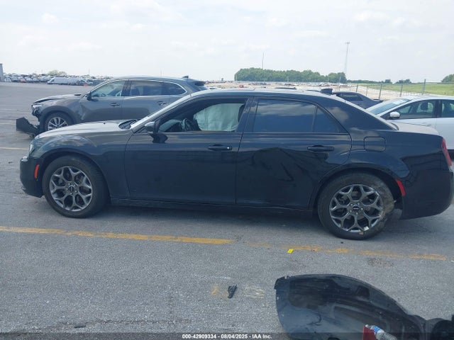 2C3CCAGGXGH183172 Chrysler 300