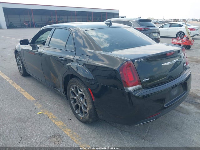 2C3CCAGGXGH183172 Chrysler 300