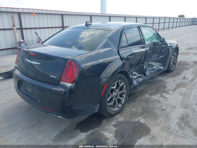 2C3CCAGGXGH183172 Chrysler 300