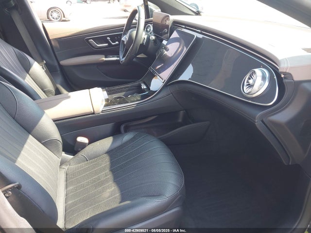 W1KCG2DBXPA024638 Mercedes-Benz ed