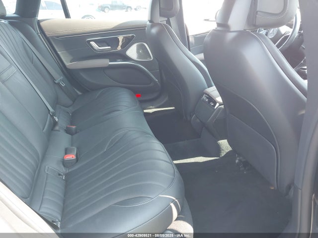 W1KCG2DBXPA024638 Mercedes-Benz ed