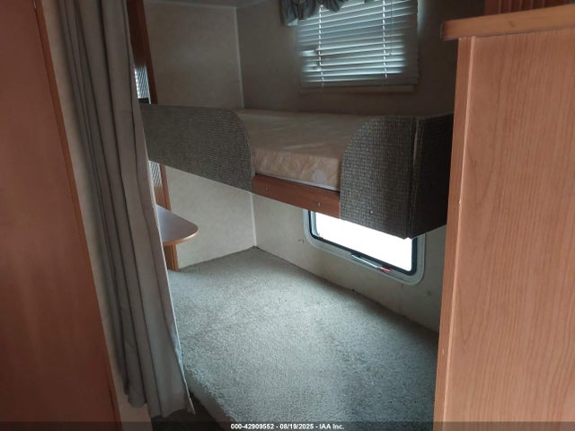Продажа на аукционе авто 2007 Four Winds Travel Trailer, vin: 47CTFTN287G524505, номер лота: 42909552