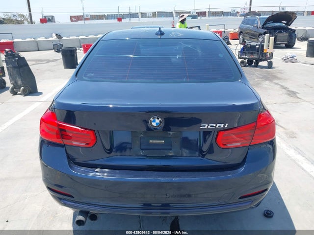 BMW 2016 2016 WBA8E9G59GNT45399 Image 17