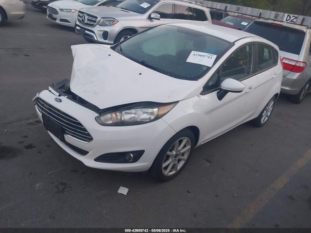 Ford 2019 2019 3FADP4EJ2KM143088 Image 2