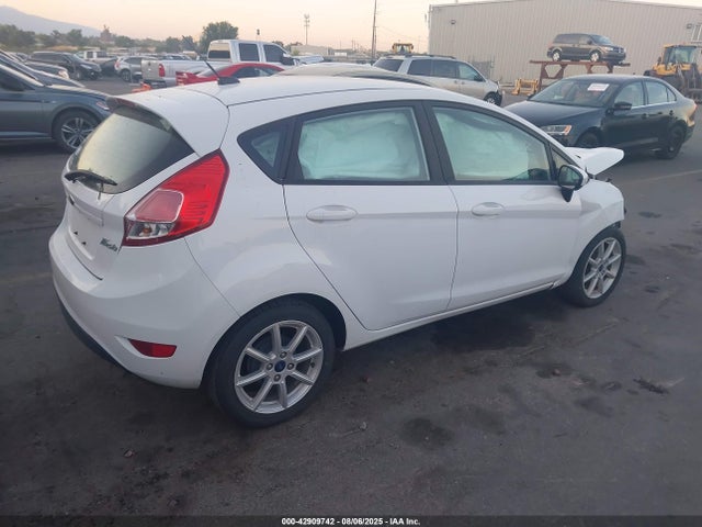 Ford 2019 2019 3FADP4EJ2KM143088 Image 4
