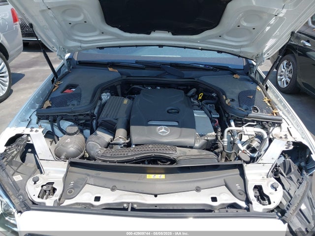 WDDZF4JB6HA085600 Mercedes-Benz m274
