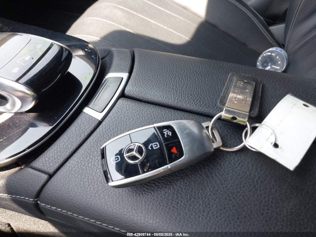 WDDZF4JB6HA085600 Mercedes-Benz m274