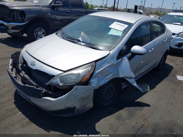 KIA dohc gamma 2014 KNADM4A36E6402452 Image 2