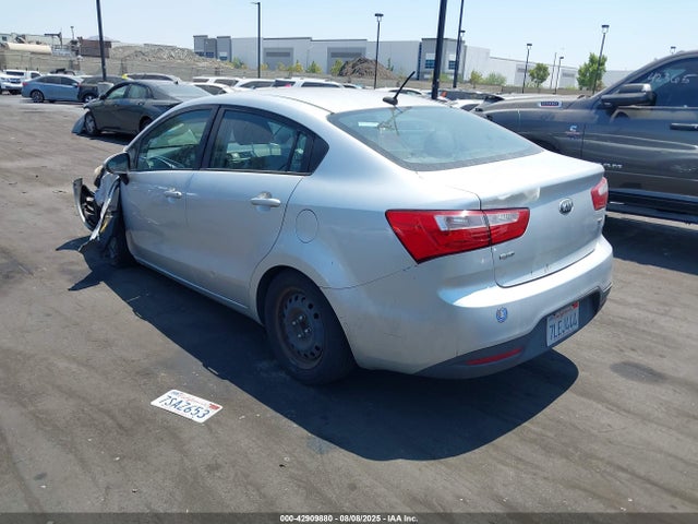 KIA dohc gamma 2014 KNADM4A36E6402452 Image 3