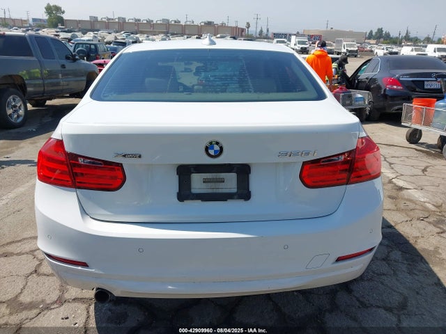 BMW 2015 2015 WBA3D3C54FK158409 Image 16
