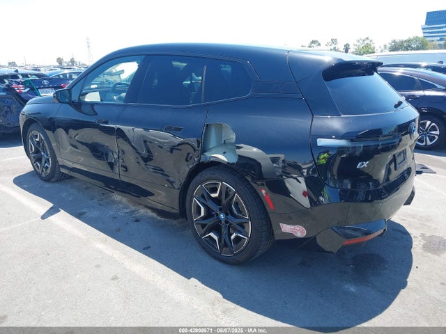 BMW Ix 2024 WB523CF01RCR60962 Image 3