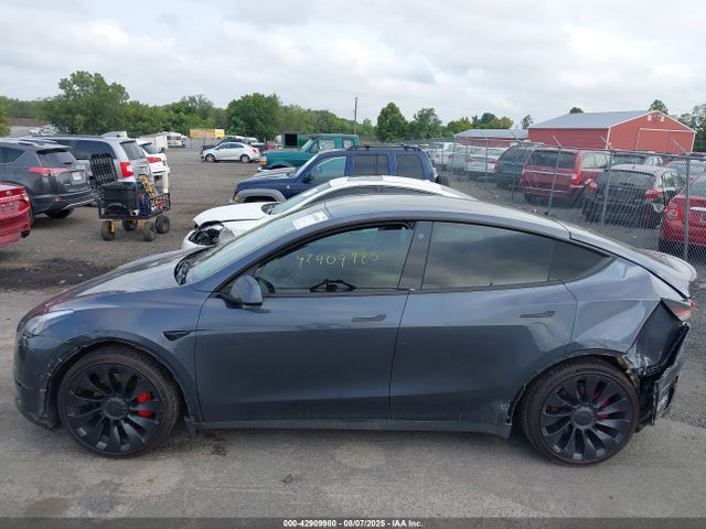 Tesla 2022 2022 7SAYGDEF8NF511700 Image 14