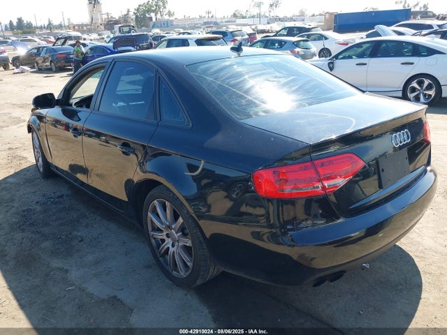 2010 AUDI A4 WAUAFAFL0AN009244 Photo 2