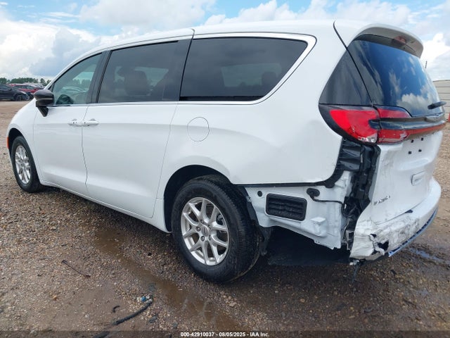 Chrysler Pacifica 2025 2C4RC1BG1SR555613 Image 3