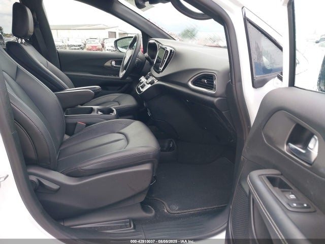 Chrysler Pacifica 2025 2C4RC1BG1SR555613 Image 5