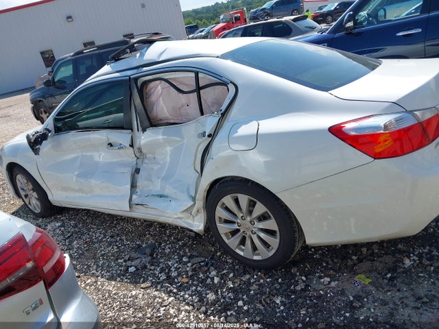 Honda k24w1 2015 1HGCR2F77FA002755 Image 14