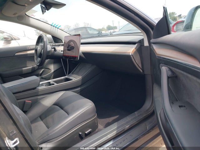 5YJ3E1EA9PF624736 Tesla 2023