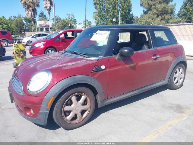 2009 MINI COOPER WMWMF33549TW70426 Photo 1