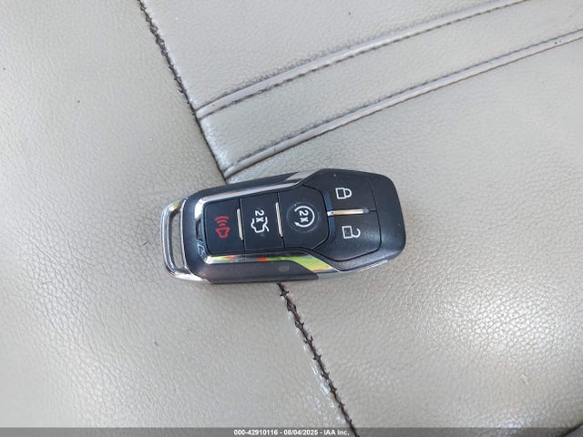 Lincoln 2016 2016 3LN6L2G90GR627983 Image 11