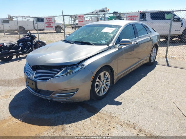 Lincoln 2016 2016 3LN6L2G90GR627983 Image 2